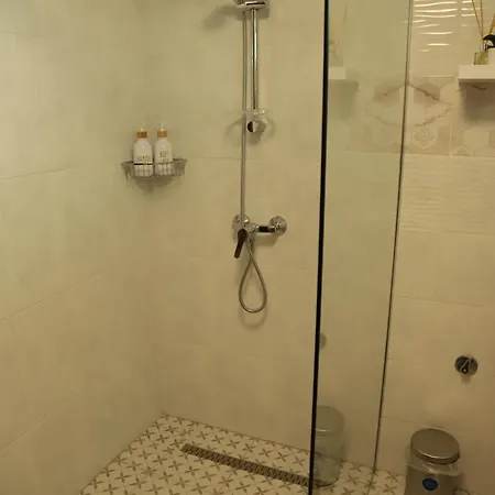 Konukevi Alomvoelgy Piheno 3*